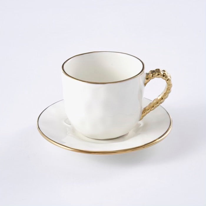 SET DE TAZA Y PLATO PARA EXPRESO -BLANCO/DORADO SET DE TAZA Y PLATO PARA EXPRESO - BLANCO/DORADO