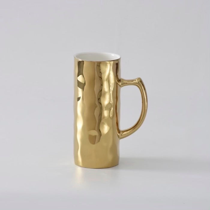 JARRA DE PORCELANA 16OZ-BLANCO/DORADO JARRA DE PORCELANA 16OZ-BLANCO/DORADO