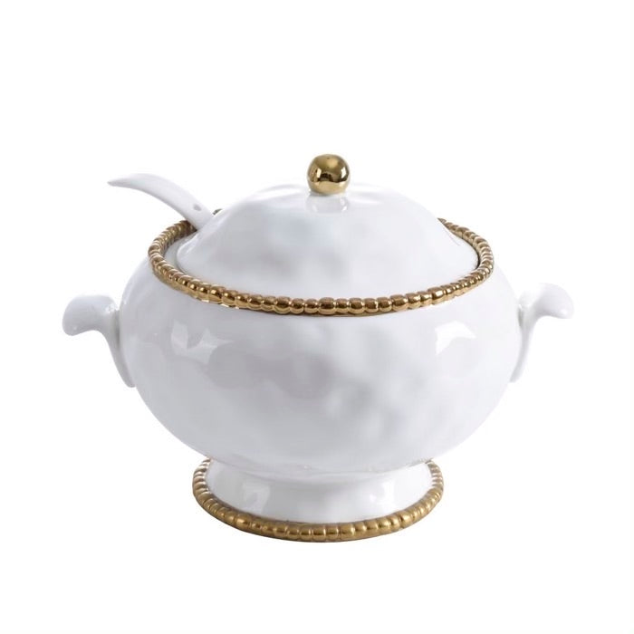 PAMPA BAY OLLA PORCELANA BLANCA CON ASAS Y CUCHARÓN, DETALLES EN DORADO