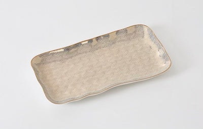 PAMPA BAY BANDEJA RECTANGULAR DORADO CON DETALLE BLANCO PAMPA BAY BANDEJA RECTANGULAR DORADO CON DETALLE BLANCO