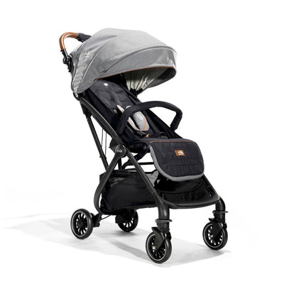 COCHE COMPACTO TOURIST W/RC & ADPT COCHE COMPACTO TOURIST W/RC & ADPT