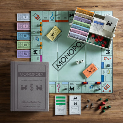 JUEGOS DE MESA CLÁSICOS: SCRABBLE, MONOPOLY Y CLUE (VINTAGE)