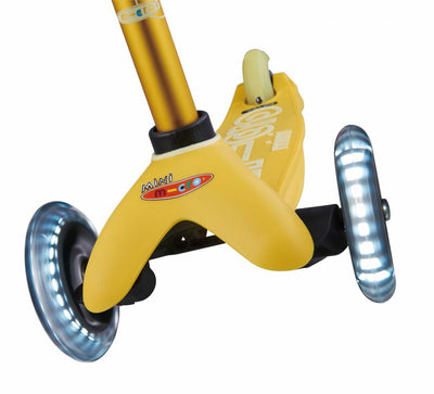 SCOOTER MINI DELUXE LED-AMARILLO