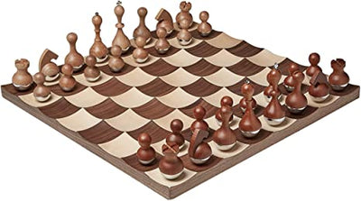Juego de ajedrez tambaleante